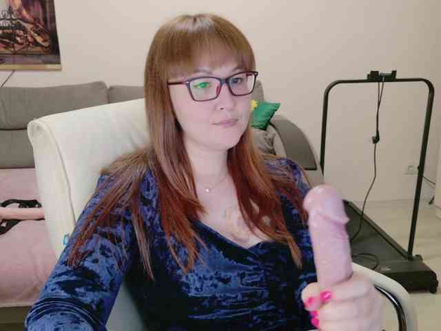 MISTRESS-FOX webcam
