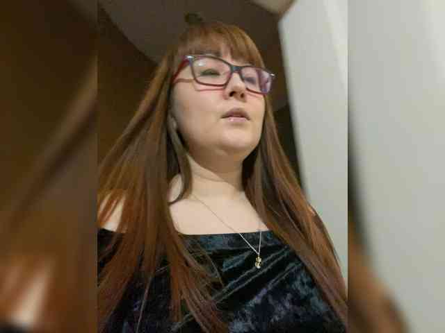 QueenFoxyLiza webcam