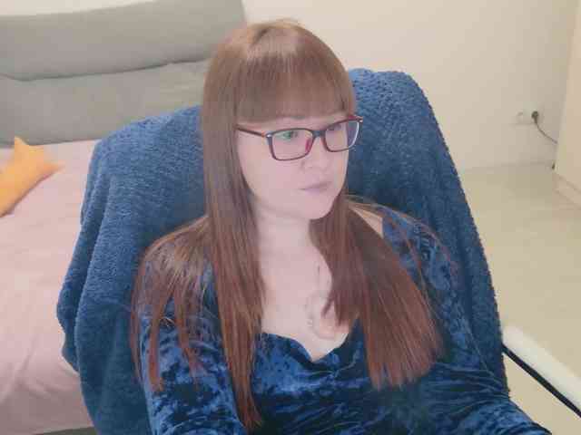 QueenFoxyLiza webcam