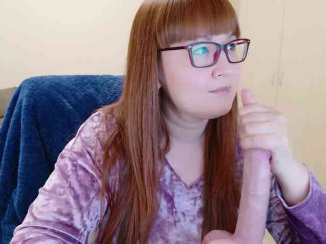 QueenFoxyLiza webcam