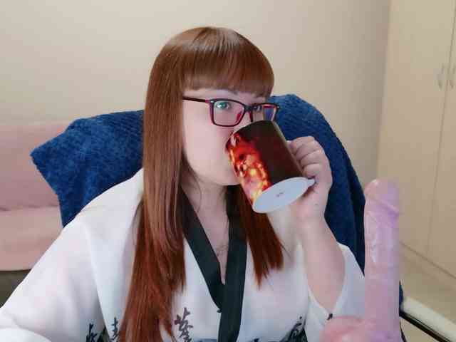 QueenFoxyLiza webcam