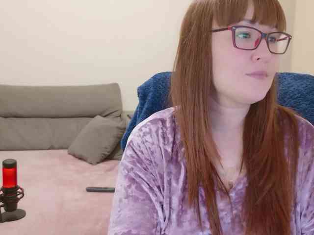 QueenFoxyLiza webcam