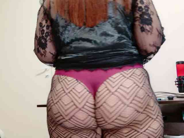 QueenFoxyLiza webcam