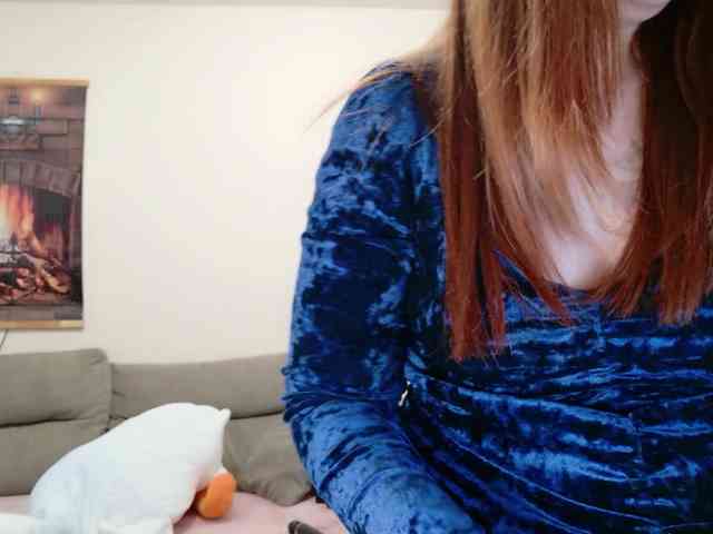 QueenFoxyLiza webcam