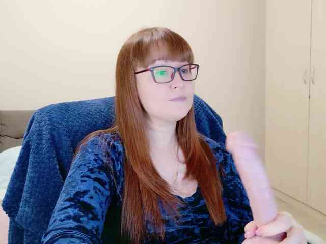 QueenFoxyLiza webcam