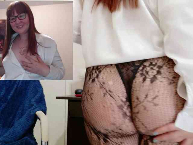 QueenFoxyLiza webcam