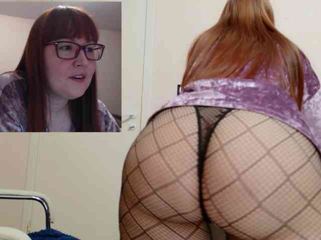 QueenFoxyLiza webcam