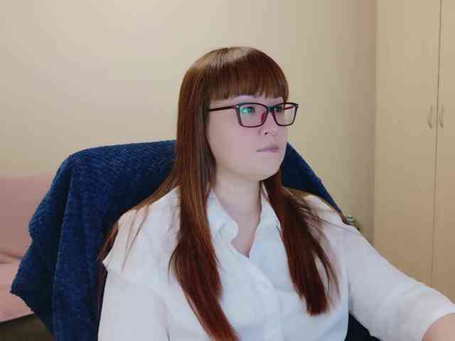 QueenFoxyLiza webcam