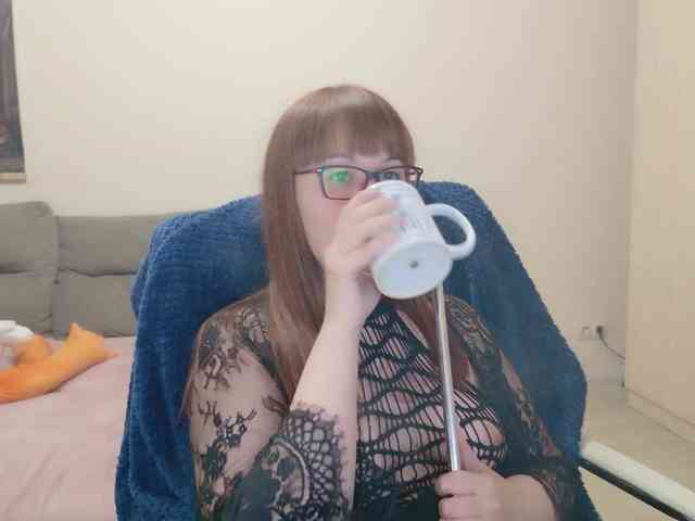 QueenFoxyLiza webcam