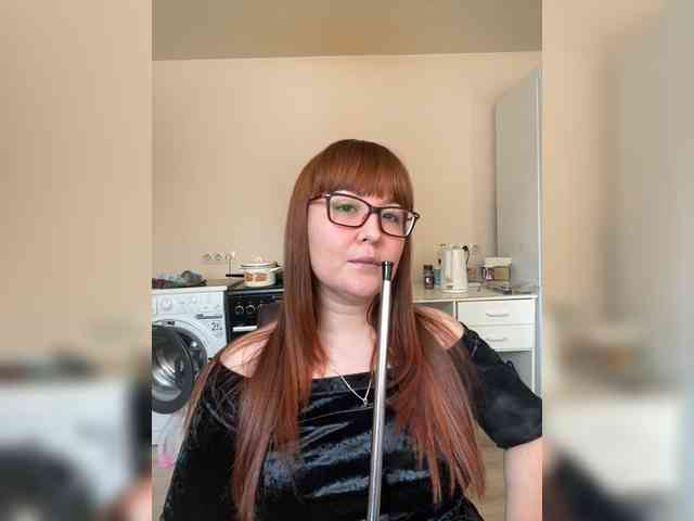 QueenFoxyLiza webcam