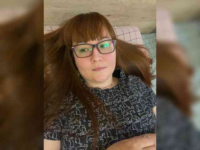 QueenFoxyLiza webcam