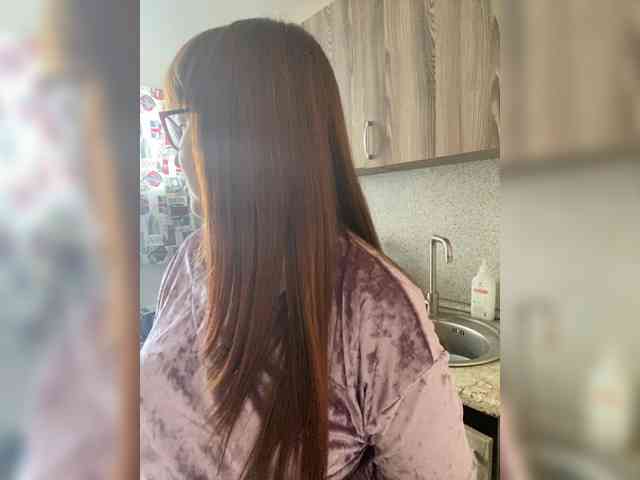 QueenFoxyLiza webcam