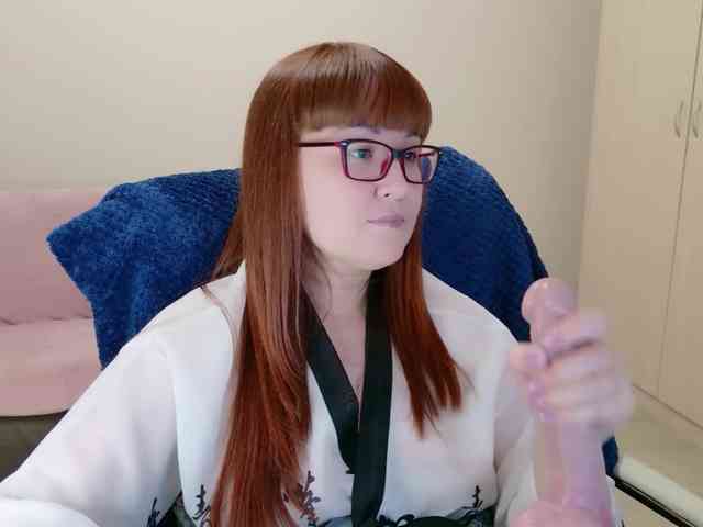 QueenFoxyLiza webcam