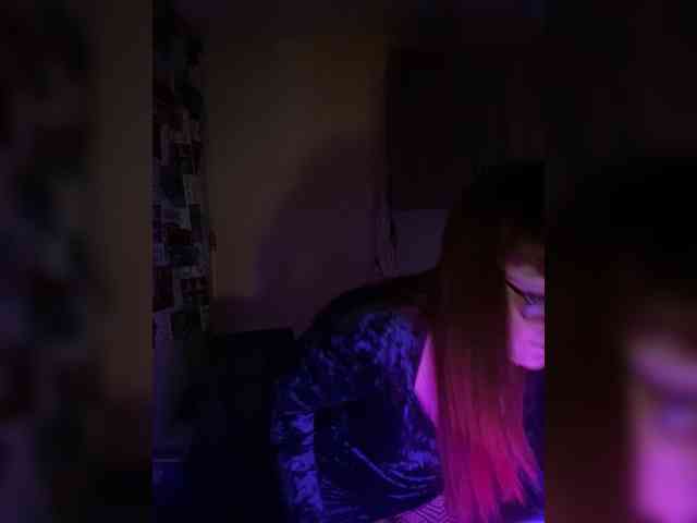 QueenFoxyLiza webcam