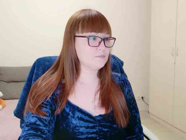 QueenFoxyLiza webcam