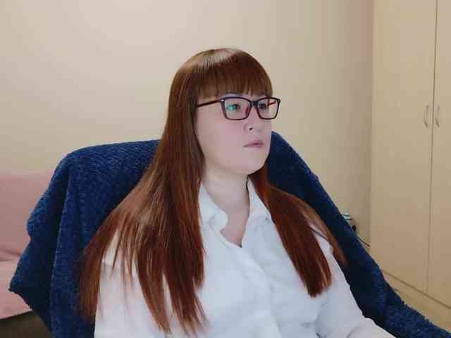 QueenFoxyLiza webcam