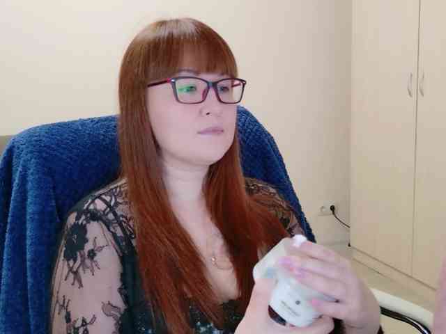 QueenFoxyLiza webcam