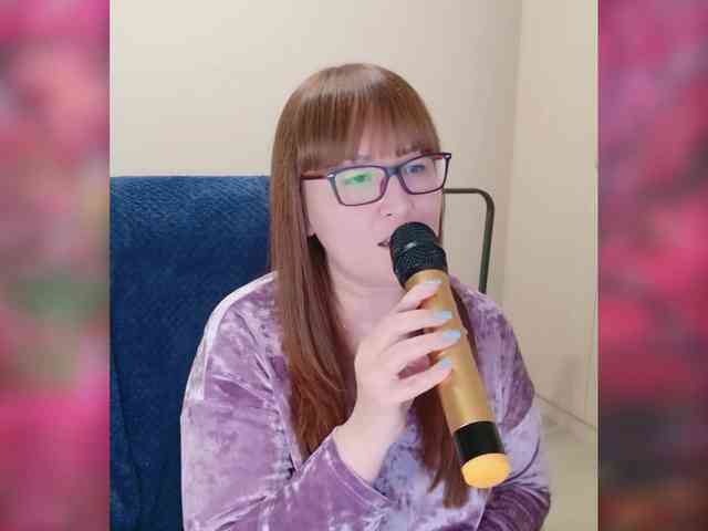 QueenFoxyLiza webcam