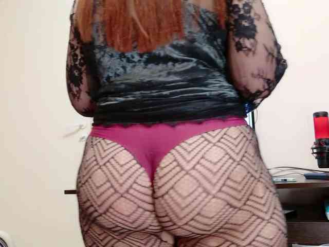 QueenFoxyLiza webcam