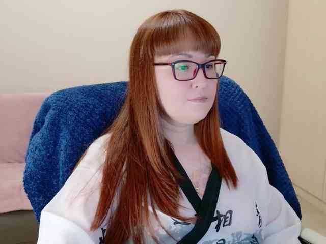 QueenFoxyLiza webcam