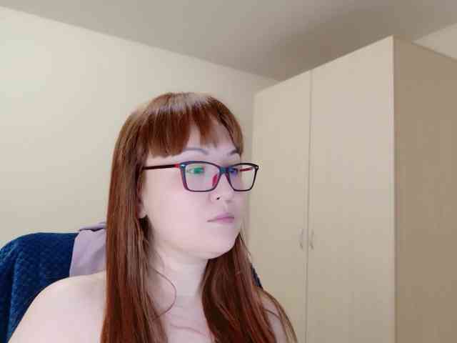 QueenFoxyLiza webcam