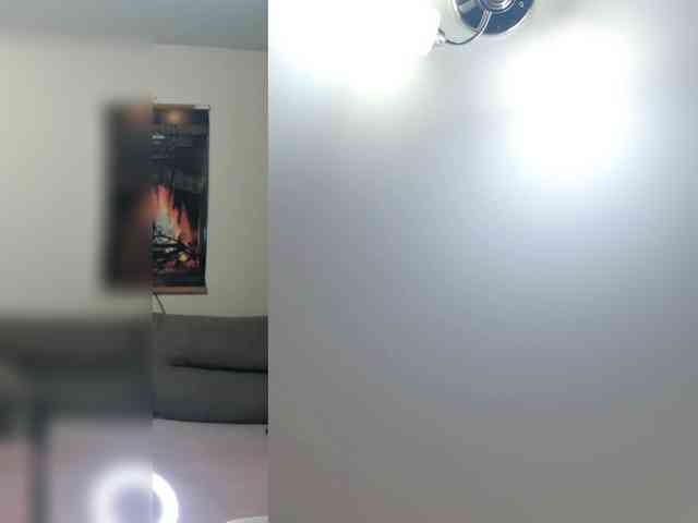 QueenFoxyLiza webcam