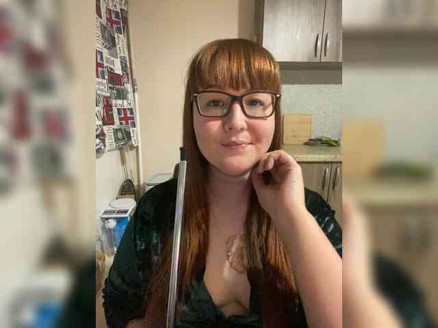 QueenFoxyLiza webcam