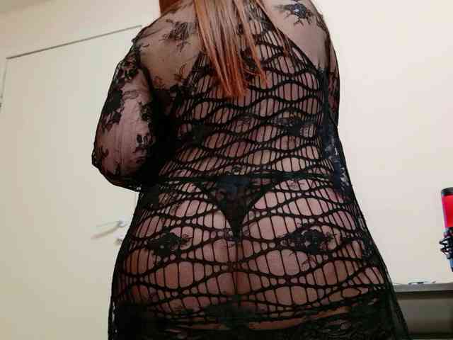 QueenFoxyLiza webcam