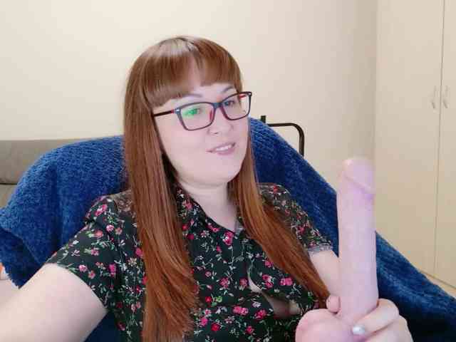 QueenFoxyLiza webcam