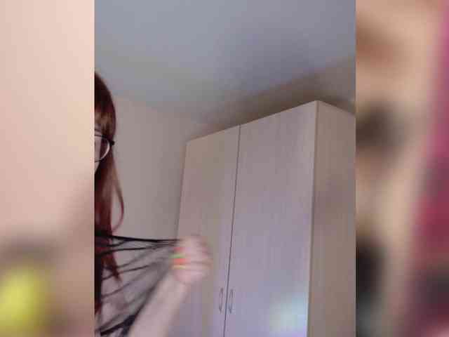 --Foxy-- webcam