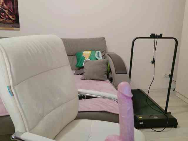 MISTRESS-FOX webcam