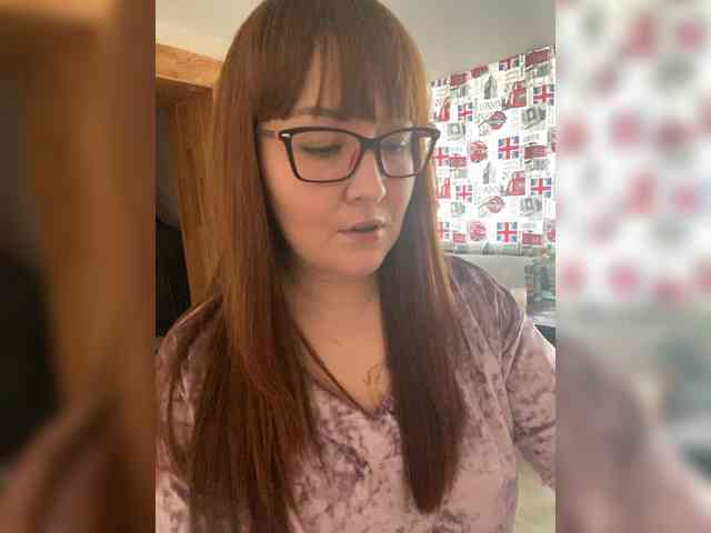 QueenFoxyLiza webcam