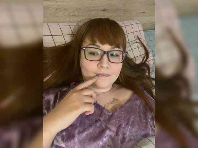 QueenFoxyLiza webcam