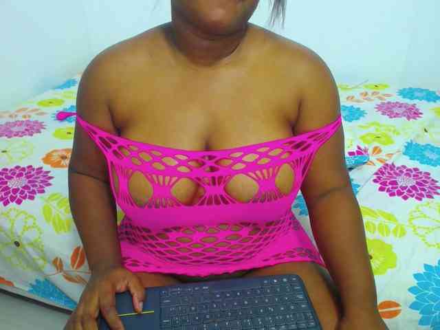shirlyhotxx webcam