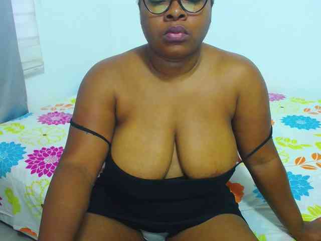 shirlyhotxx webcam