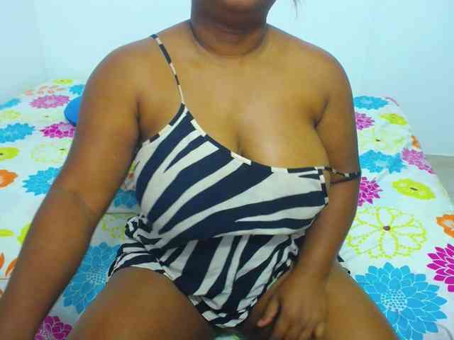 shirlyhotxx webcam