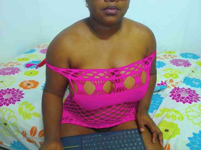 shirlyhotxx webcam