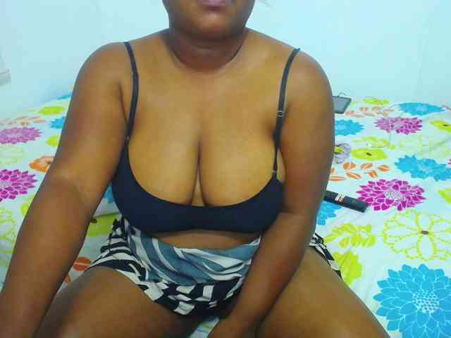 shirlyhotxx webcam