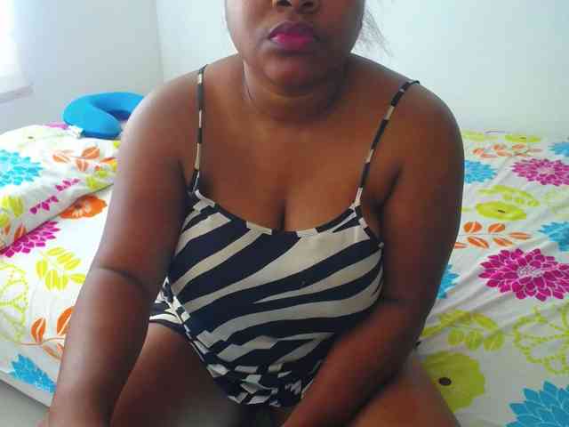shirlyhotxx webcam