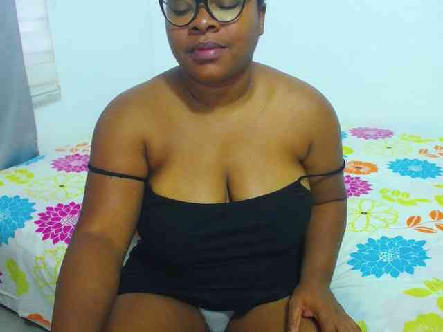 shirlyhotxx webcam