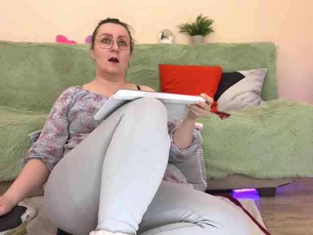 DucksInSlipps Live Webcam on BongaCams