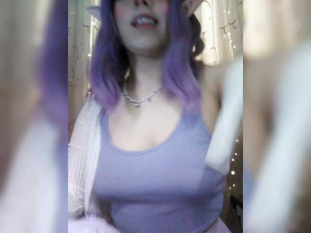 -Marcelline's BongaCams show and profile