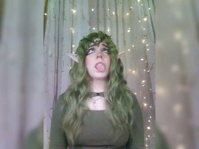 -Marcelline's BongaCams show and profile