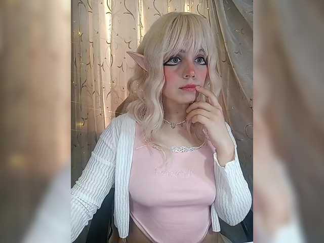 -Marcelline's BongaCams show and profile