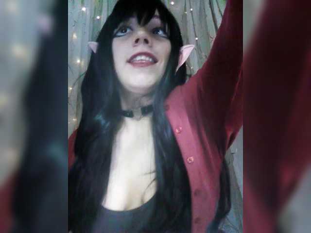 -Marcelline's BongaCams show and profile