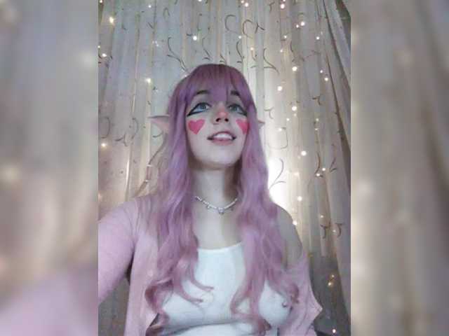 -Marcelline's BongaCams show and profile