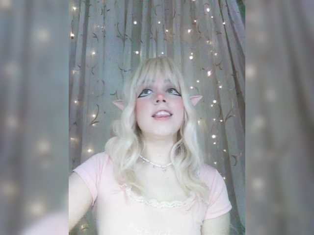 -Marcelline's BongaCams show and profile