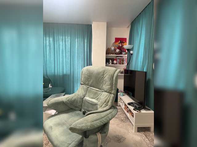 Katniss-K's BongaCams show and profile