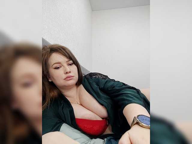 Katniss-K's BongaCams show and profile