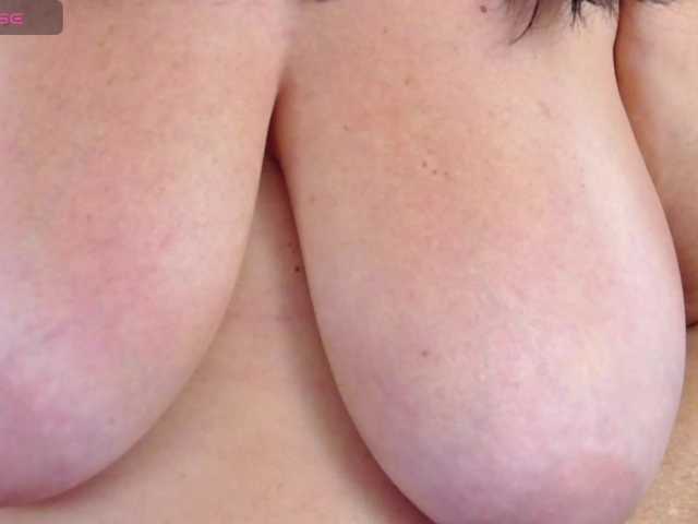 MatureVivian from BongaCams
